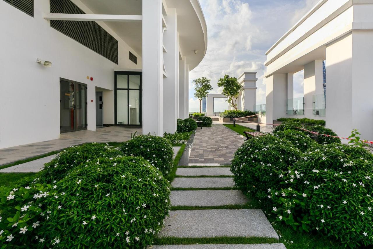 The Saigon Suite, The Luxury 2 Bedrooms With Bathtub For Over 30 Nights Apartment *